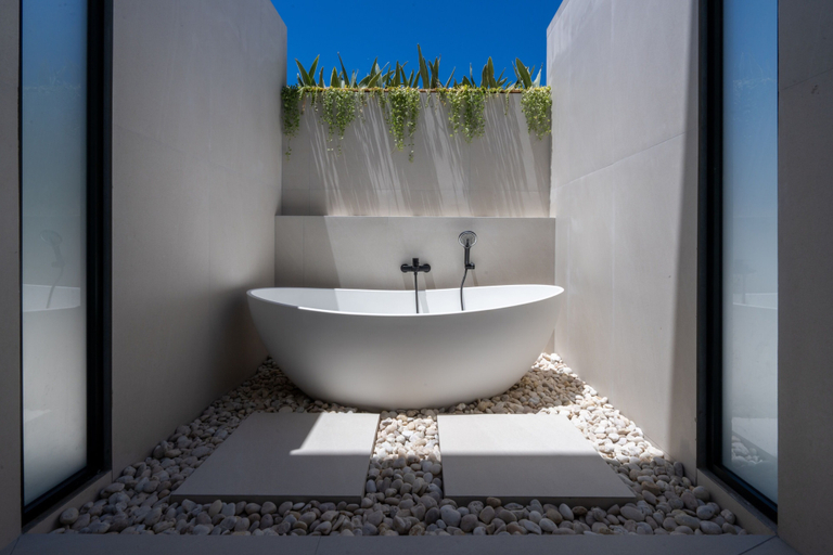 Bathroom 3, Aqueduct Resort, Ko Phangan