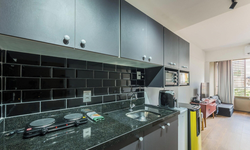 Private kitchen, Studio in a Condominium w/ Pool and gym Eub0106, Salvador