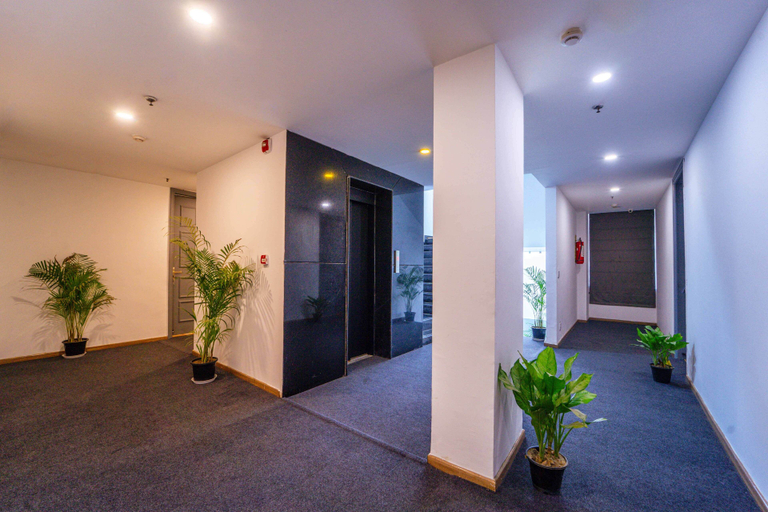Public Area 2, Treebo Premium Inn, Gautam Buddha Nagar