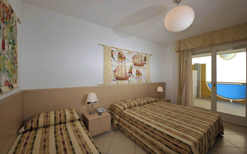 Room 2, Lovely Beachside Flat With a Luminous Terrace, Venezia