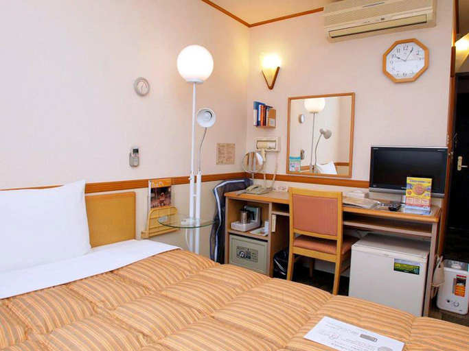 Bedroom 2, Toyoko Inn Toyama-eki Sinkansen-guchi No.1, Toyama