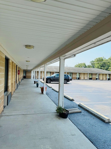 Public Area 5, EXECUTIVE INN, Chesterfield