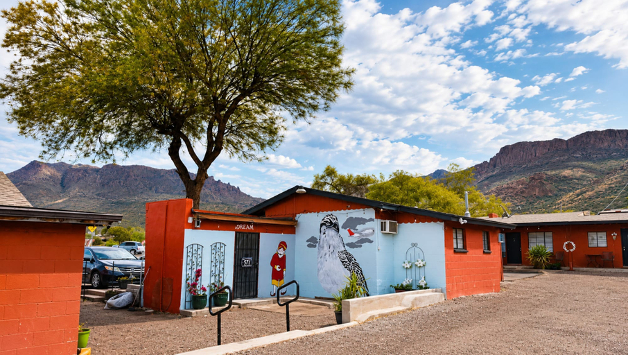 Exterior & Views 2, Copper Mountain Motel, Pinal