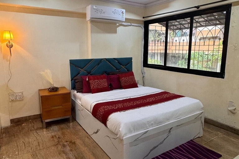 Room 2, Vintage 4BHK Duplex Villa, Mumbai Suburban