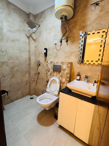 Bathroom 3, Ambient Express Cr Park, Delhi
