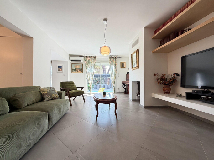 Living room 5, Charming Villa for 6 in Agde, Hérault