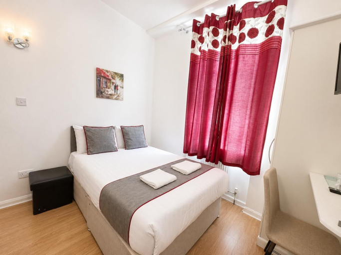 Bedroom 3, King's Cross Hotel, London