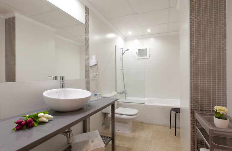 Bathroom 4, Hotel Costa Blanca, Alicante