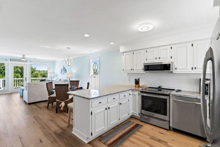 Private kitchen 4, Mom's Gift / 256-b Brunswick Ave West 2 Bedroom Home by RedAwning, Brunswick