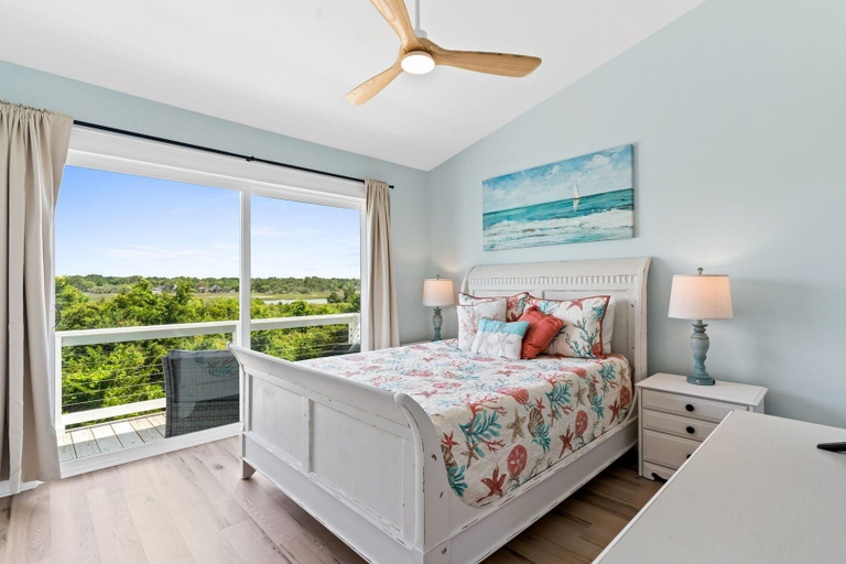 Room 2, Mom's Gift / 256-b Brunswick Ave West 2 Bedroom Home by RedAwning, Brunswick