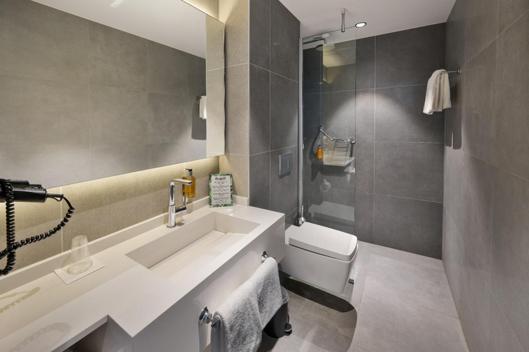 Bathroom 5, Executive Residency by Best Western Amsterdam Airport, Haarlemmermeer