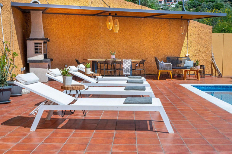 2, Luxury Skiathos Villa  2 Bedrooms  Villa Io  Private Pool, Thessaly