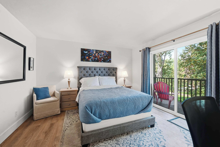 Room 4, Cozy Condo by Downtown, Deschutes