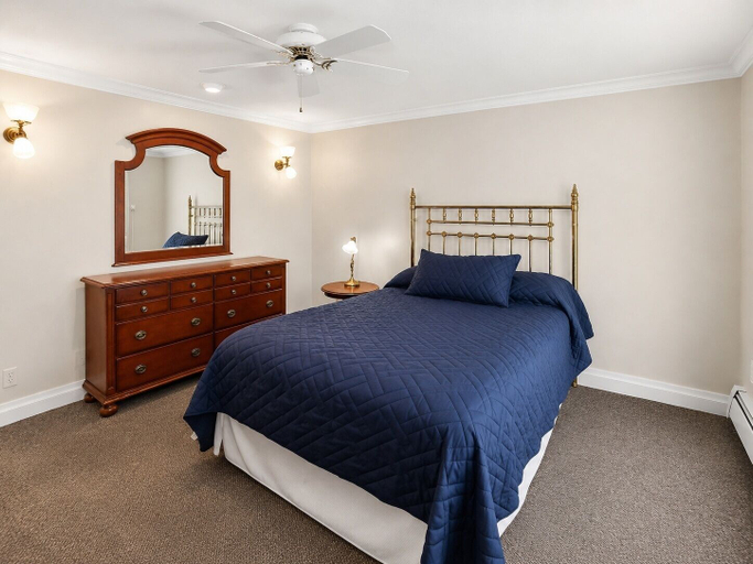 Bedroom 3, Park Hotel Condominiums, Summit