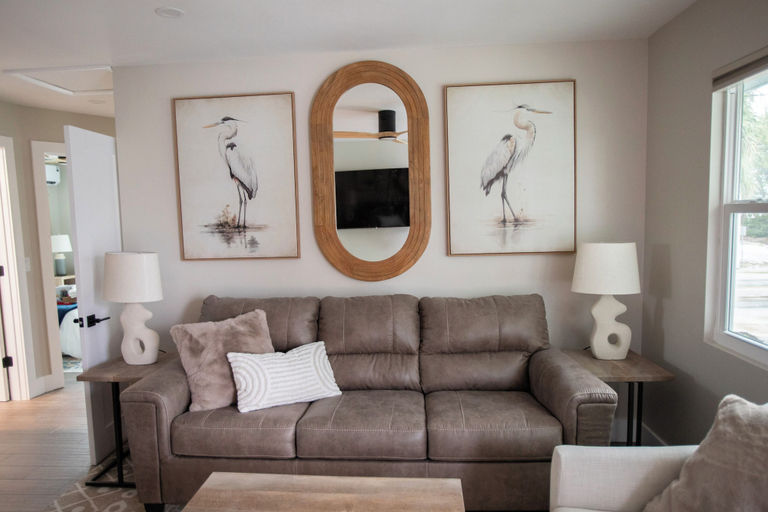 Living area 4, The Nile, Lee