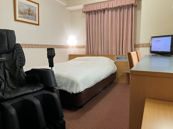 Bedroom 5, Hotel Alpha-One Iwakuni, Iwakuni