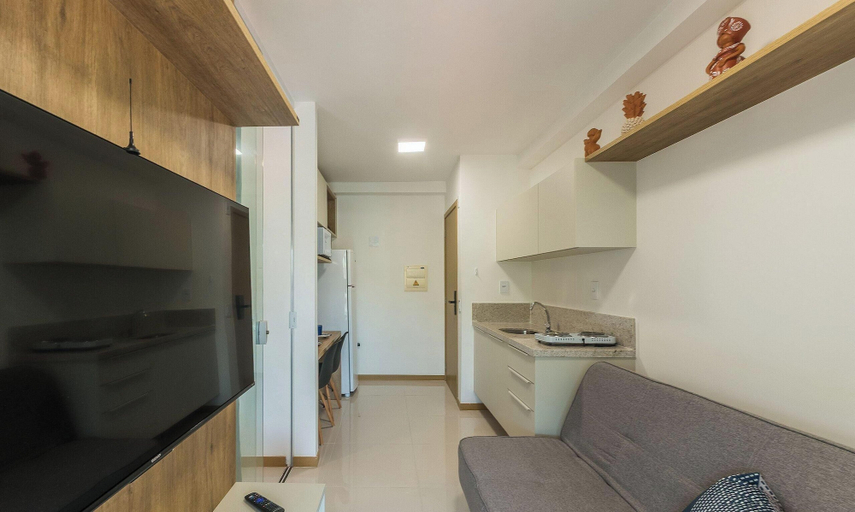 Living area, Apt w/ Balcony 290 m From the Beach Hoa0308, Salvador