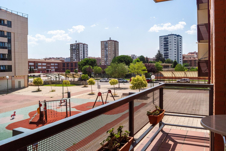 Others 4, Hostal Santiago 2, Burgos