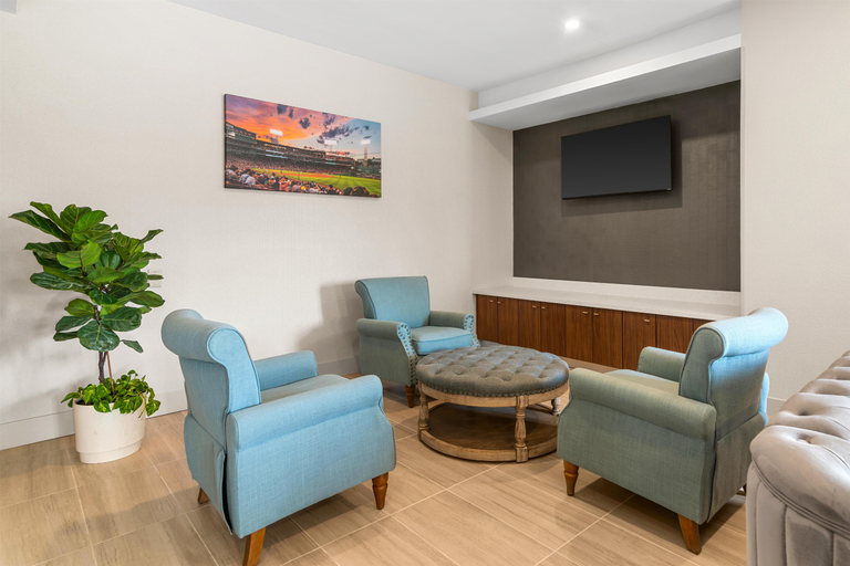 Public Area 3, Roundhouse Suites, Boston