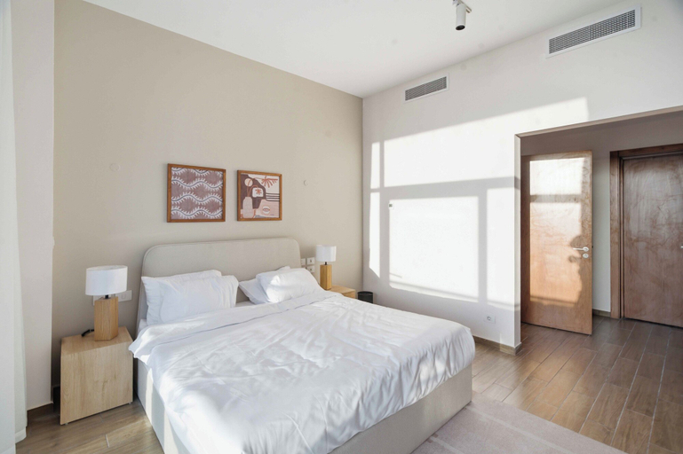 Room 3, El Alamein Towers, El Alamein