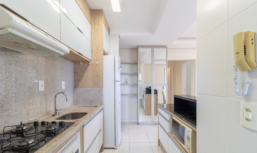 Private kitchen 3, Apart w/ Gourmet Area 240m From the Beach Cac0301, Florianopolis