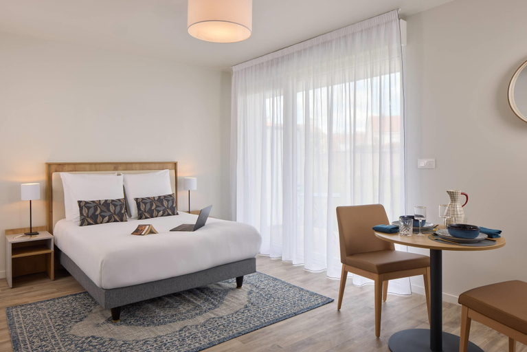Bedroom 4, Quality Aparthotel Cholet, Maine-et-Loire