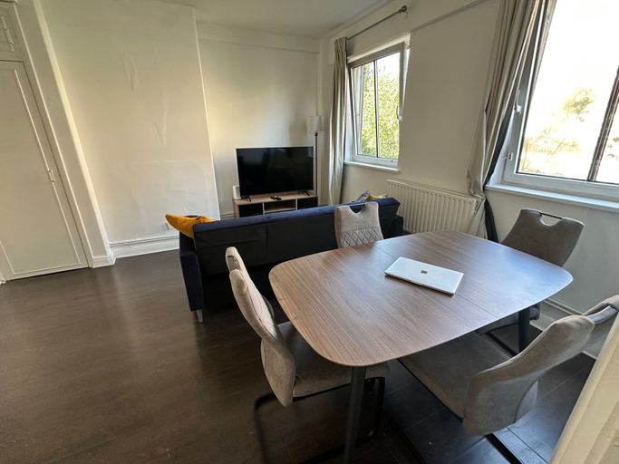 Interior 4, Cozy Apartment in Central London by Tower Bridge, London
