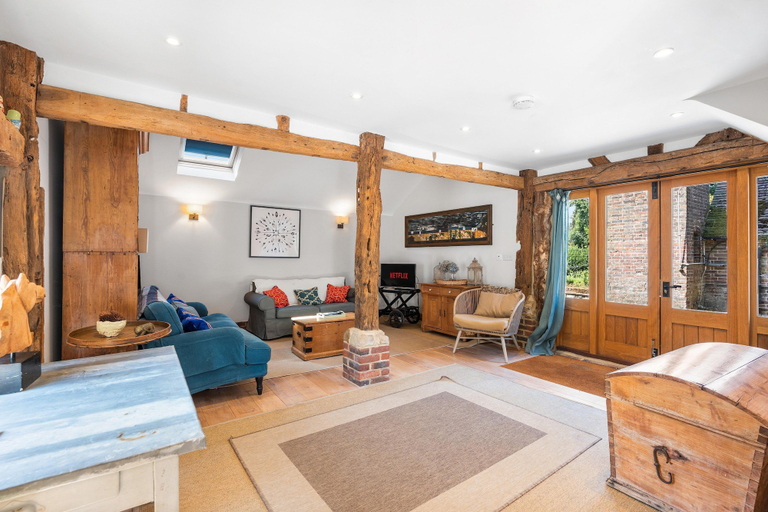 Room 3, Medleys Barn By My Getaways, East Sussex