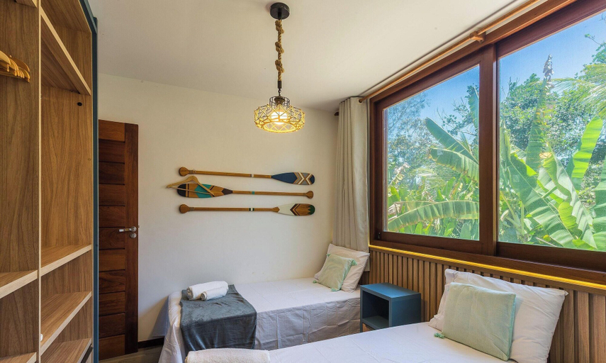 Room, Apt w/ Gourmet Area & BBQ in Marau Cvb0126, Maraú