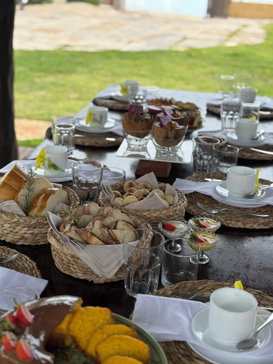 Outdoor dining 5, VILA RIOMAR, Luís Correia