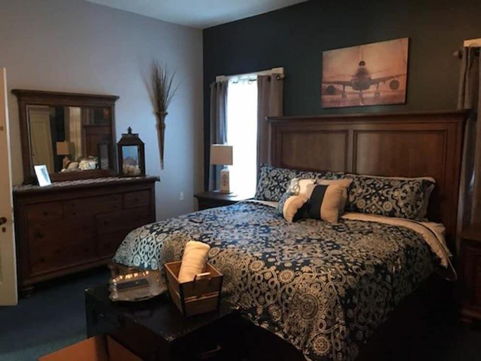 Bedroom 2, Evans Holly Grove Inn Bed and Breakfast, Des Moines
