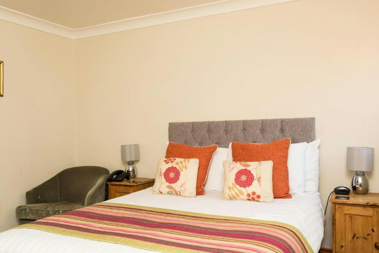 Bedroom 3, The Lawn Guest House, Surrey