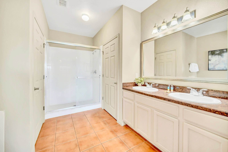 Interior 5, Upstay 3BR Condo w Pool & Patio Near Disney, Orange