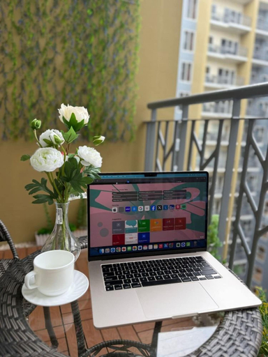 Balcony 4, Kuya Awens Staycation Unit 15K, Parañaque