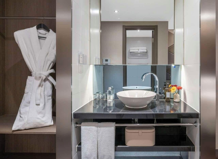 Bathroom 4, Crystal  Hotel Tianjin Jinwan Plaza, Tianjin