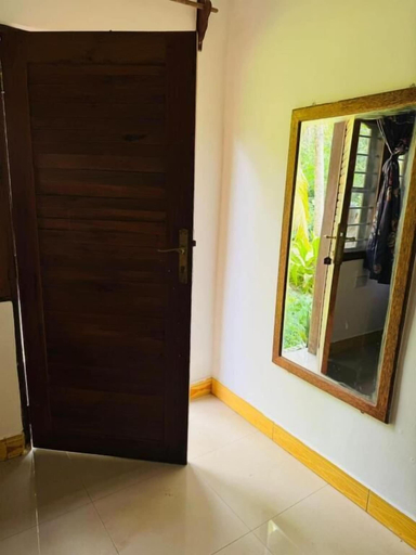 Interior 5, JBV Restraurent, Kusini