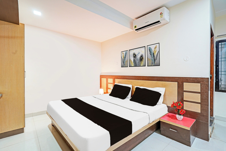 Room 5, Hotel O Anantapur, Anantapur