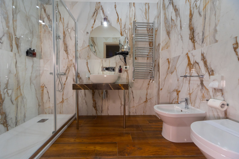Bathroom 4, Serena Palace Superior Rooms, Trapani