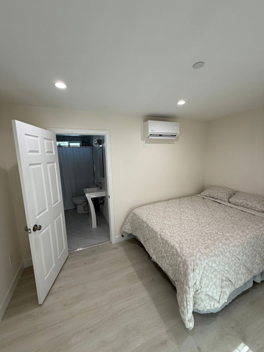 Bedroom 5, San Marino guest house, Los Angeles