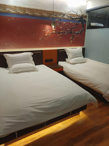 Bedroom 2, Beijing Gulou Nanluoguxiang Hotel, Beijing