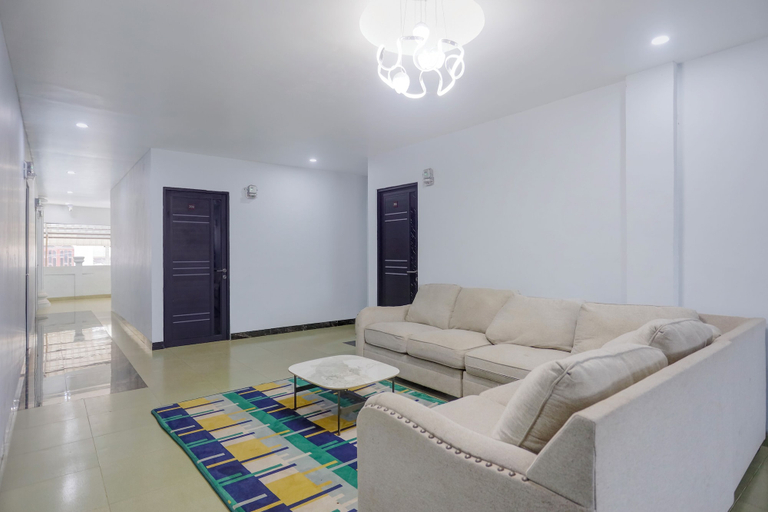 Lobby 2, Collection O near Pasar Aviari formerly, Batam