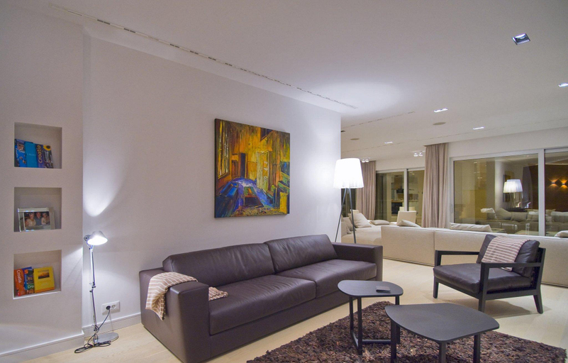 Others 5, Stunning Brac Villa  5 Bedrooms  Villa Selca Brac  5 Metres to the Beach, Selca
