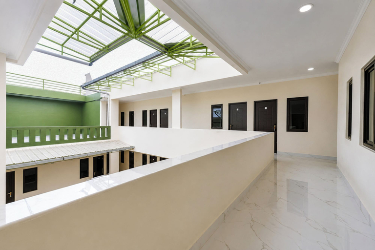Lobby 4, Collection O near Stasiun Cawang formerly Griya Harita Syariah, South Jakarta