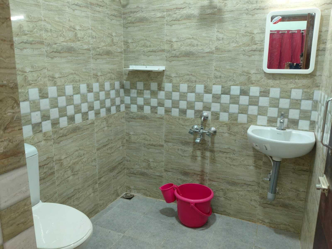 Bathroom 4, Malar Residency, Karaikal