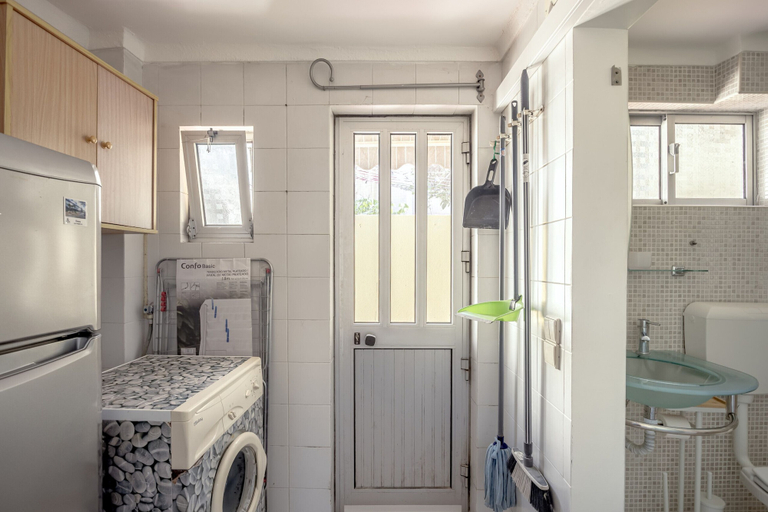 Bathroom 2, Santana Cosy by Homing, Lisbon