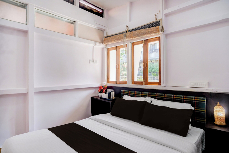 Room 4, Collection O Police Bazar Shillong, East Khasi Hills