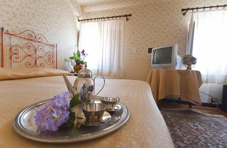 Bedroom, Hotel Maestoso, Pistoia