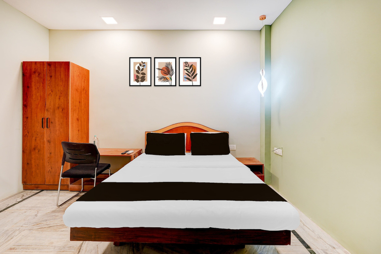 Room 2, Collection O Vadapalani, Chennai
