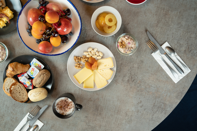 Food & Drinks 5, Guesthouse by The hey, Interlaken