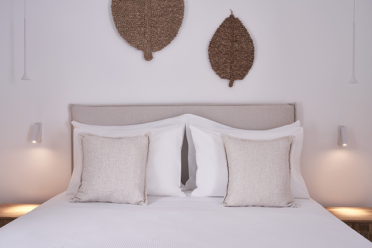 Bedroom 2, Isida Hotel, South Aegean